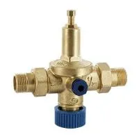 Клапан подпиточный Stout 1/2 НР/НР с выходом под манометр 0524.115 (с обратным клапаном и фильтром) Клапан подпиточный Stout 1/2 НР/НР с выходом под манометр 0524.115 (с обратным клапаном и фильтром)